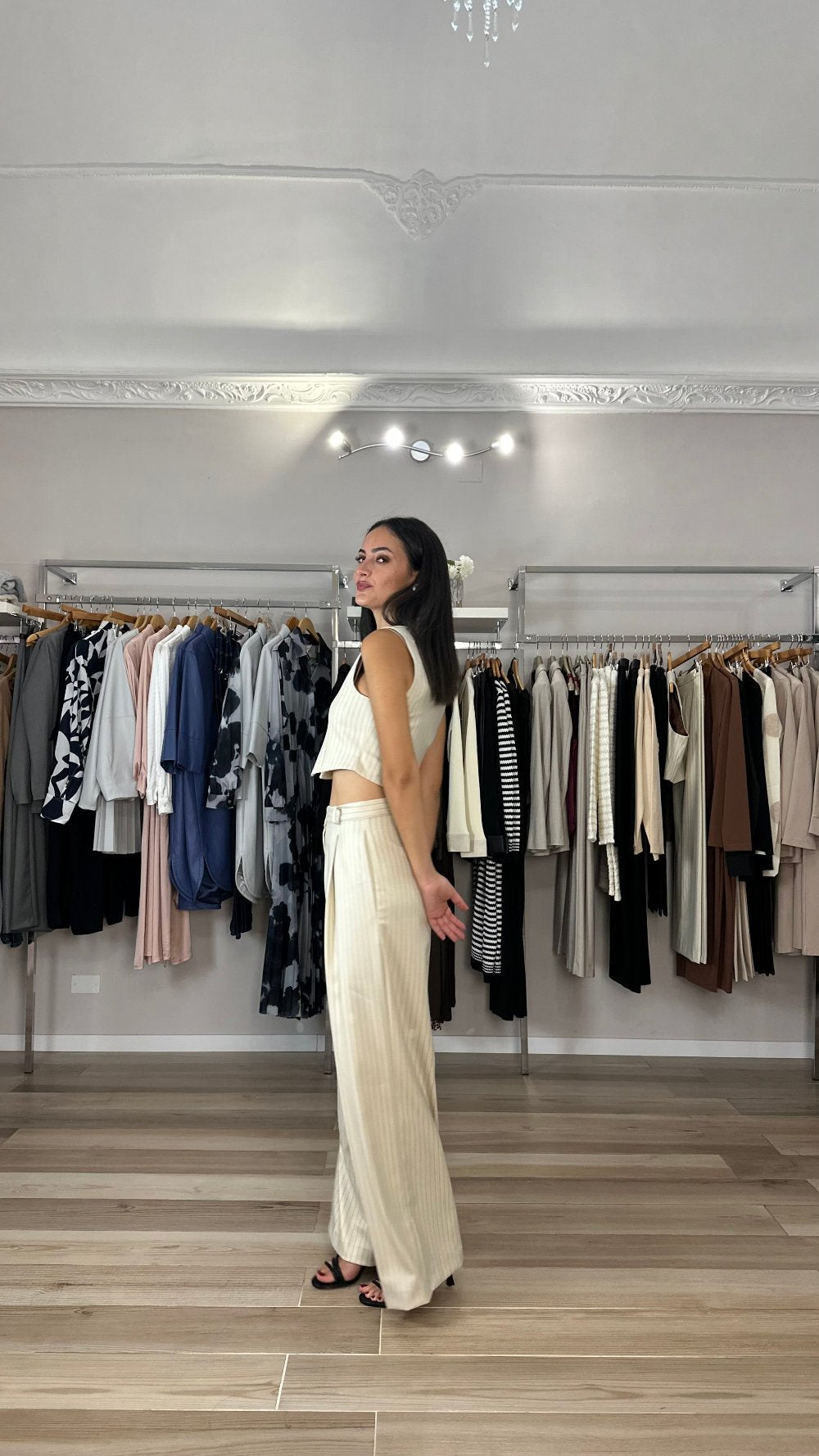 Have one pantalone gessato dettaglio