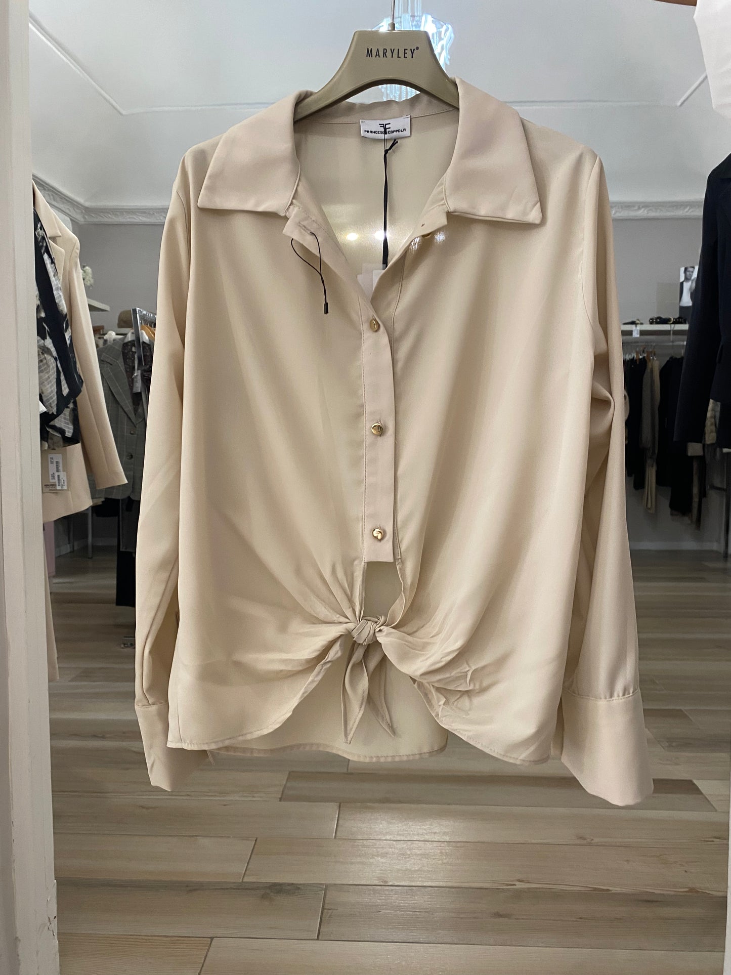 Camicia annodata beige