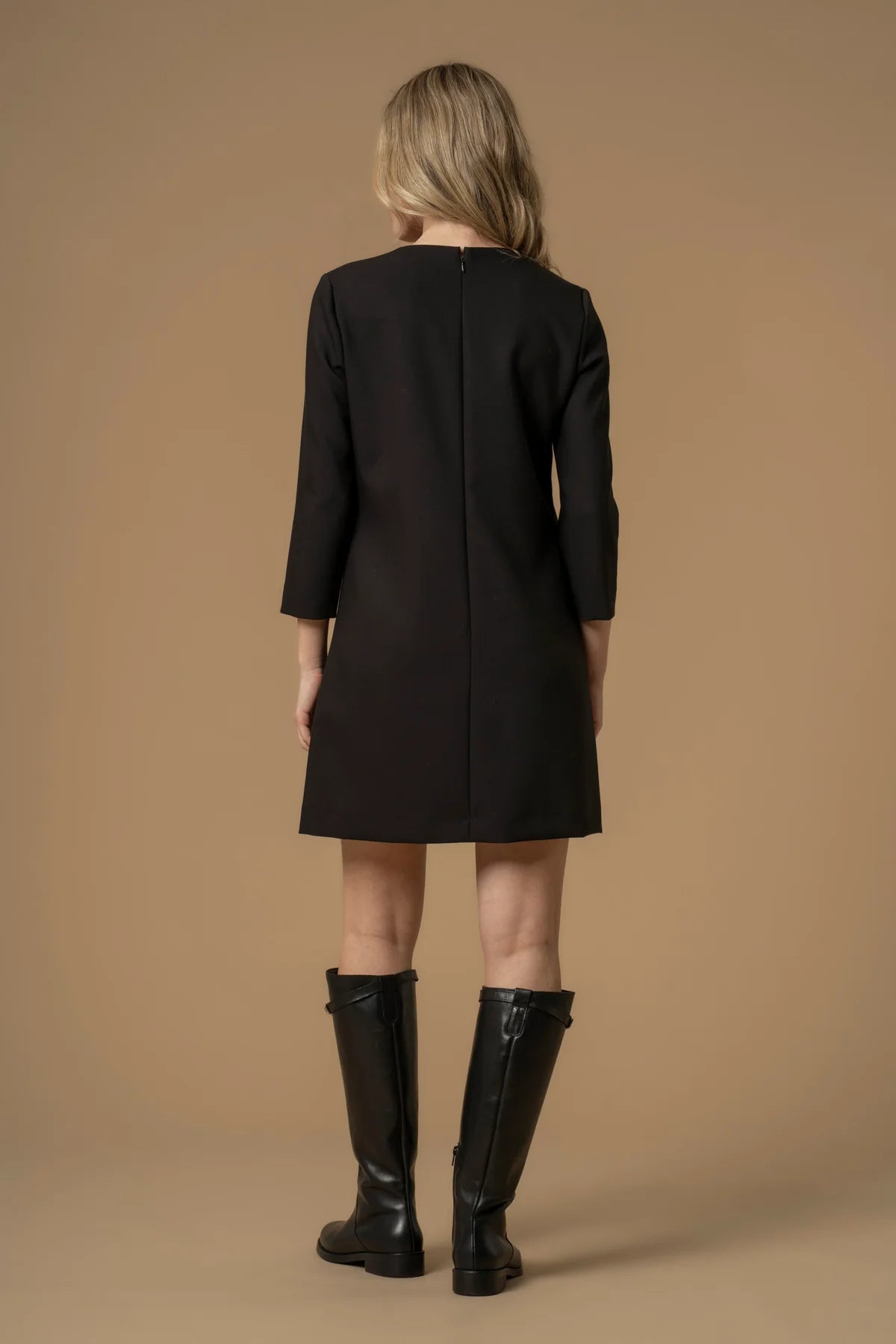 Koccaabitocortoconcatenedorateretro