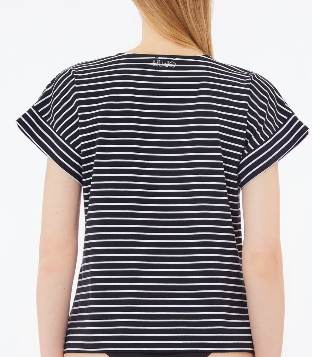 LiuJot-shirtarigheretro