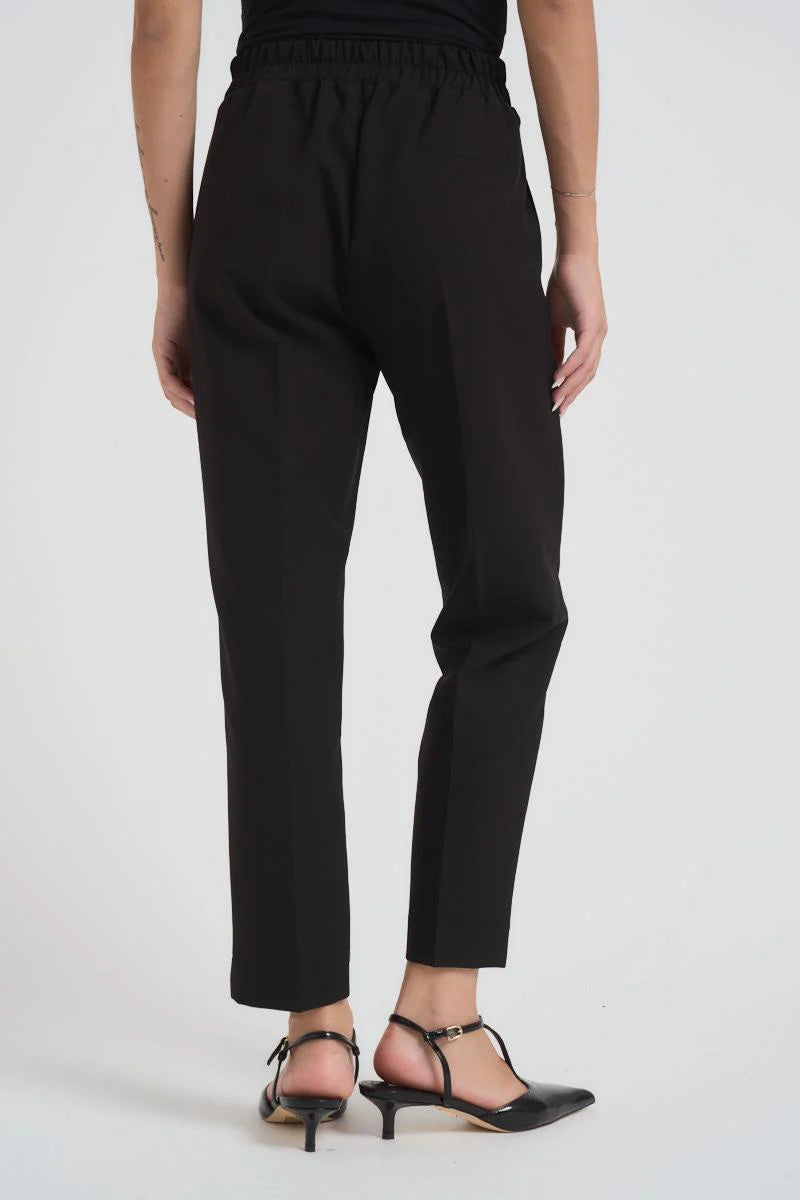 Maryley_pantalone_dritto_nero_retro