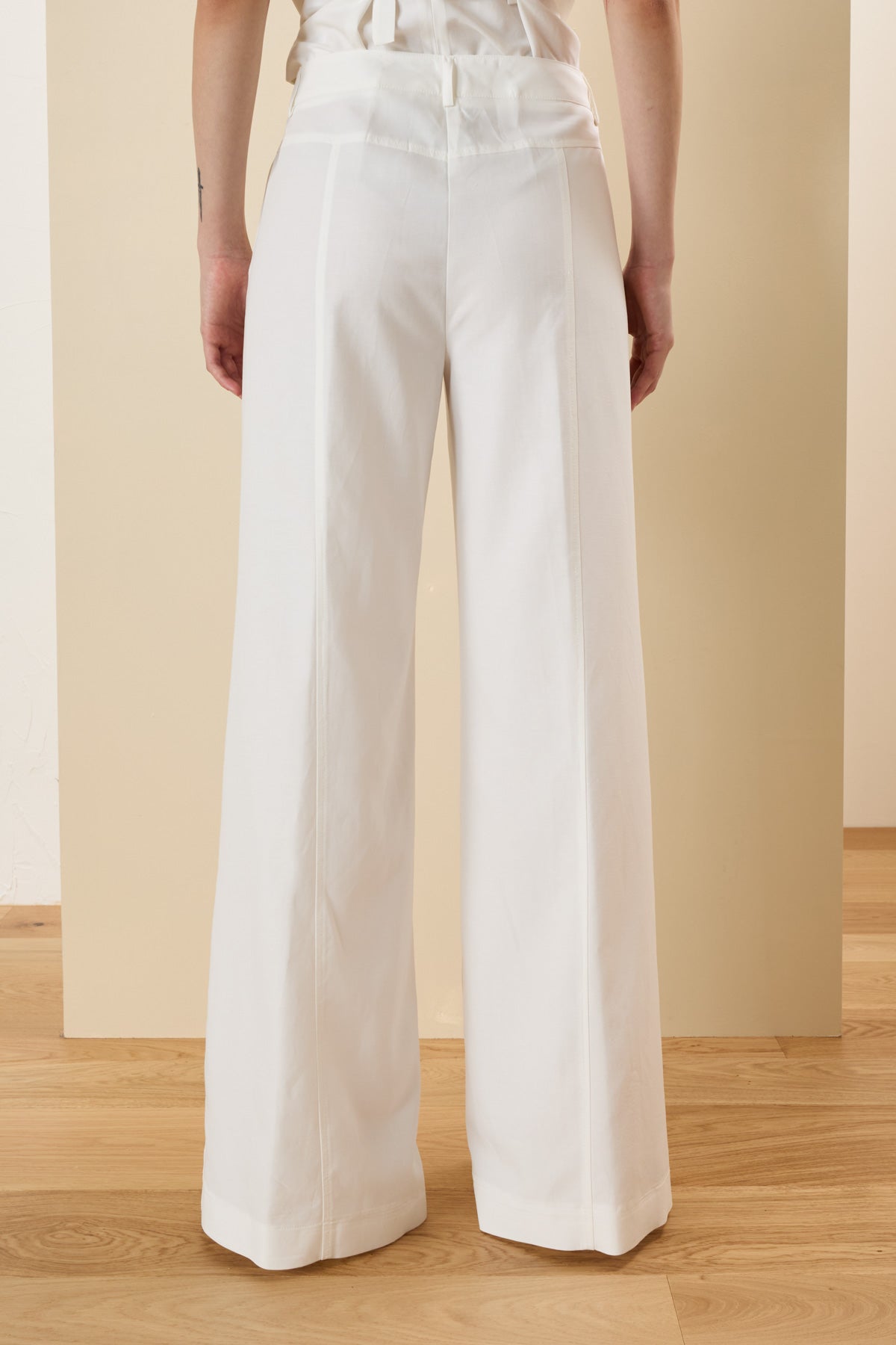 Souvenirpantalonepalazzobiancoretro