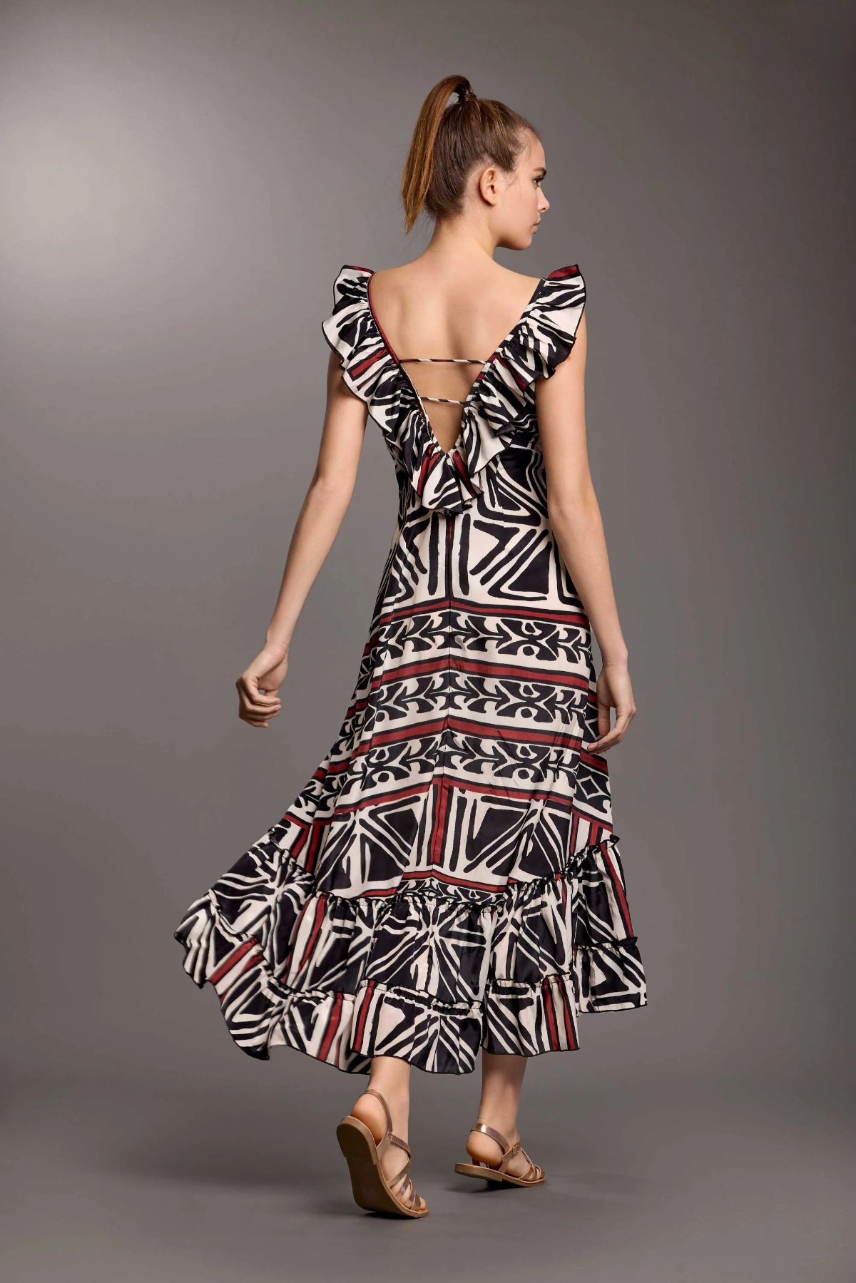 AbitoIconiquelungoetnicoretro