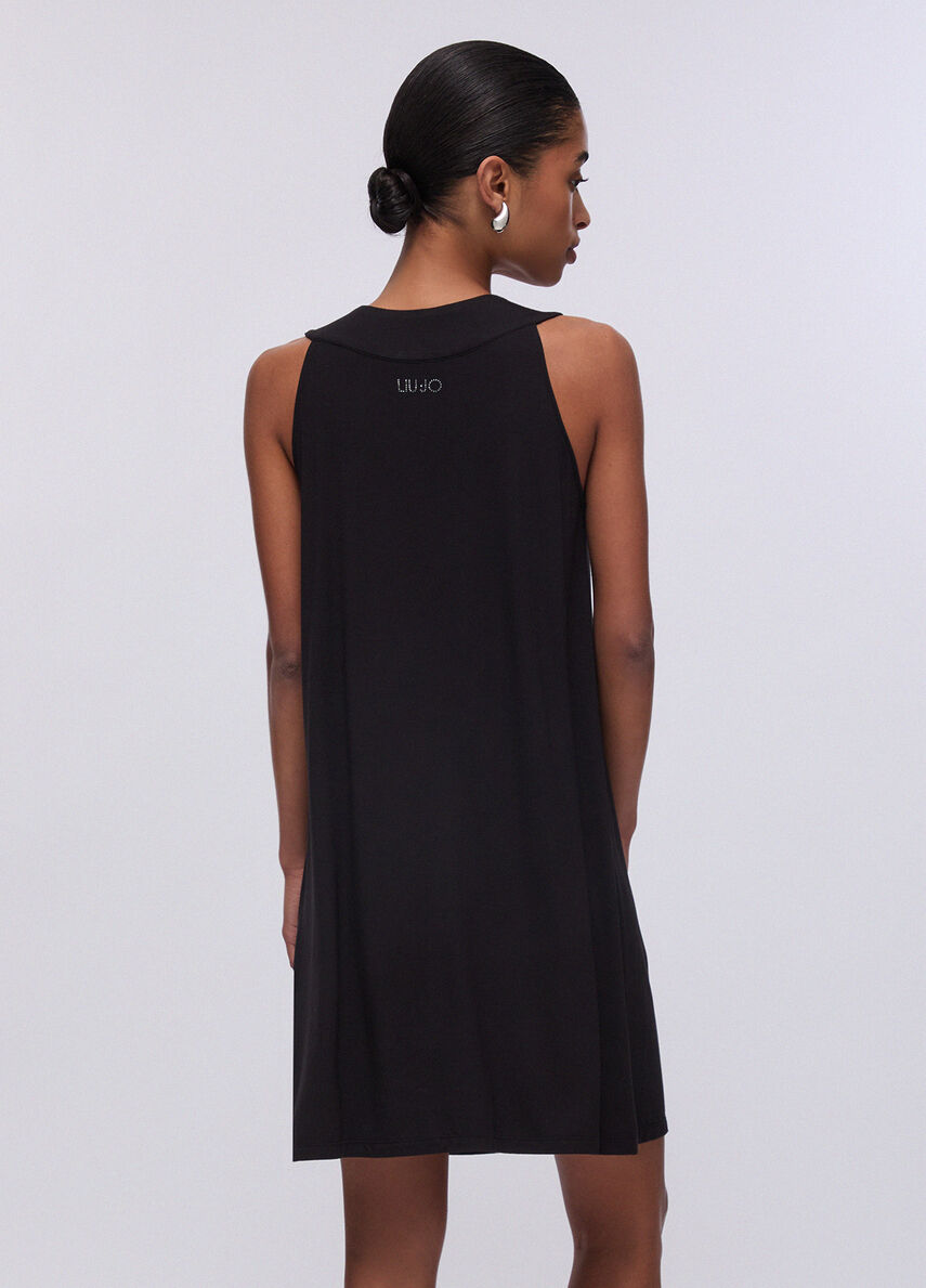 AbitocortoLiuJoconborchieretro