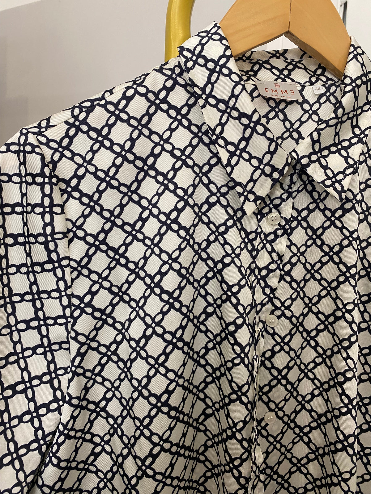 Camicia geometrica Emme Marella dettaglio