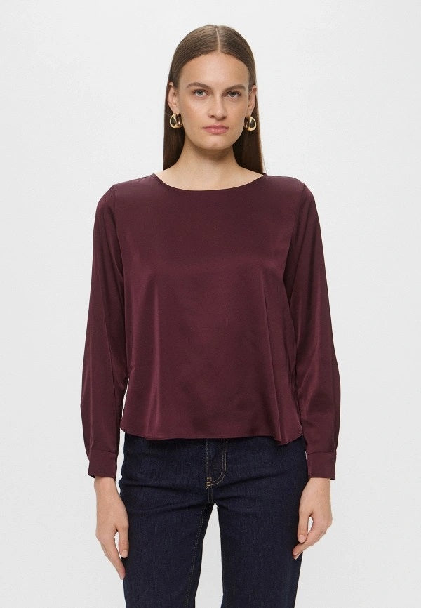 EmmeMarellablusabordeauxfrontale