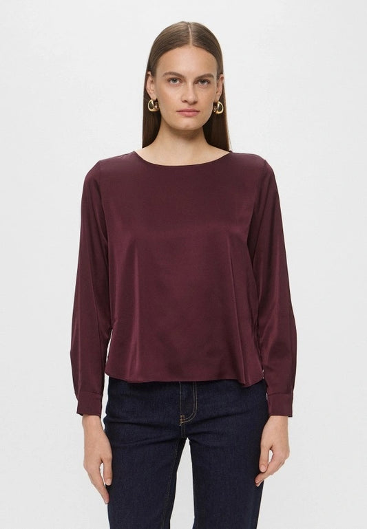 EmmeMarellablusabordeauxfrontale