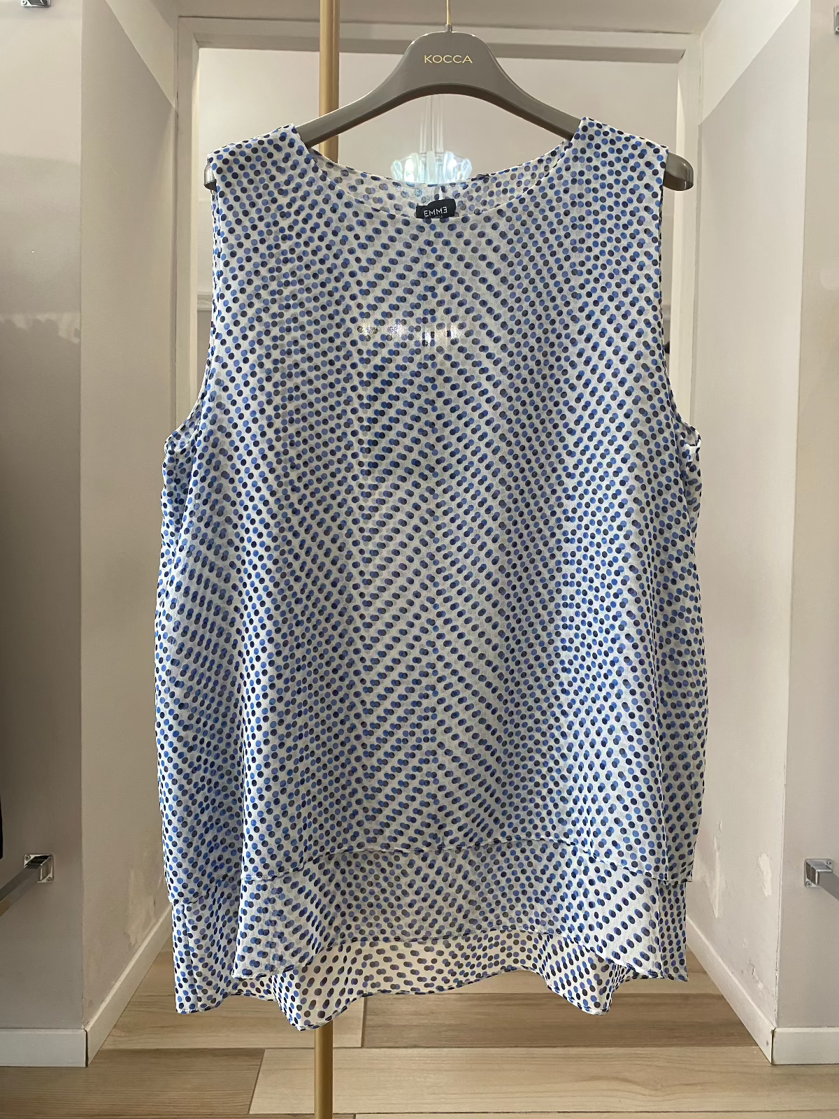 Emme Marella top a pois blu frontale