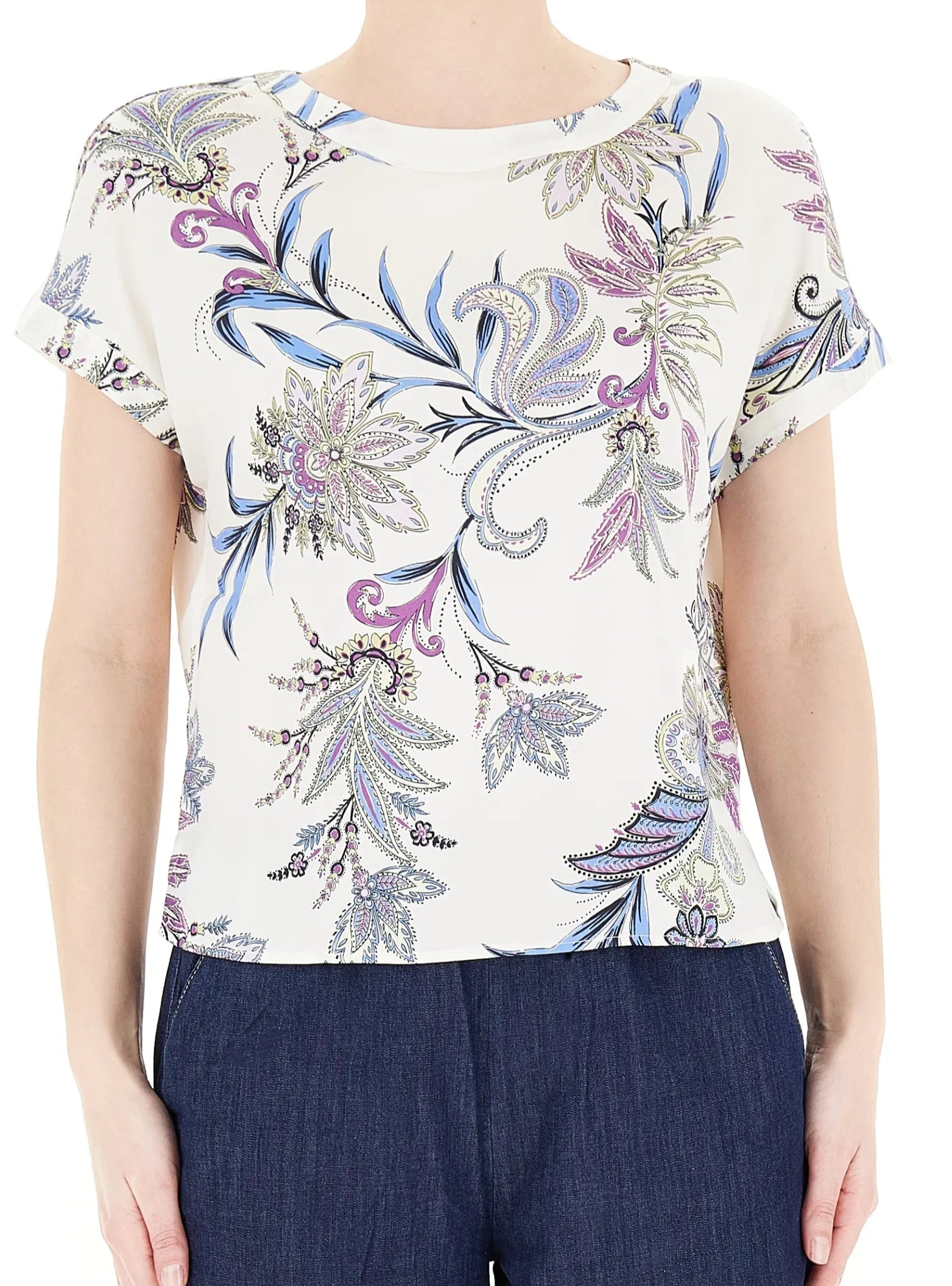 Emmeblusaflorealebiancafrontale