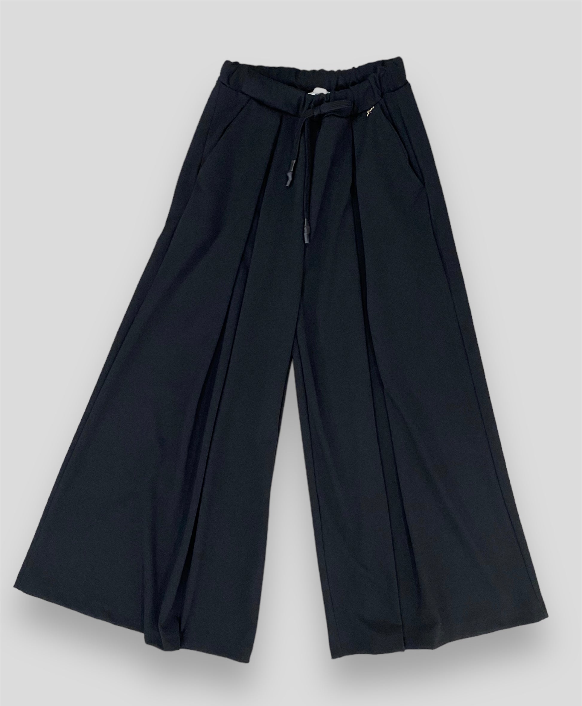 Pantagonna Souvenir - Premium PANTALONI from SOUVENIR - Just €105! Shop now at Amaltea