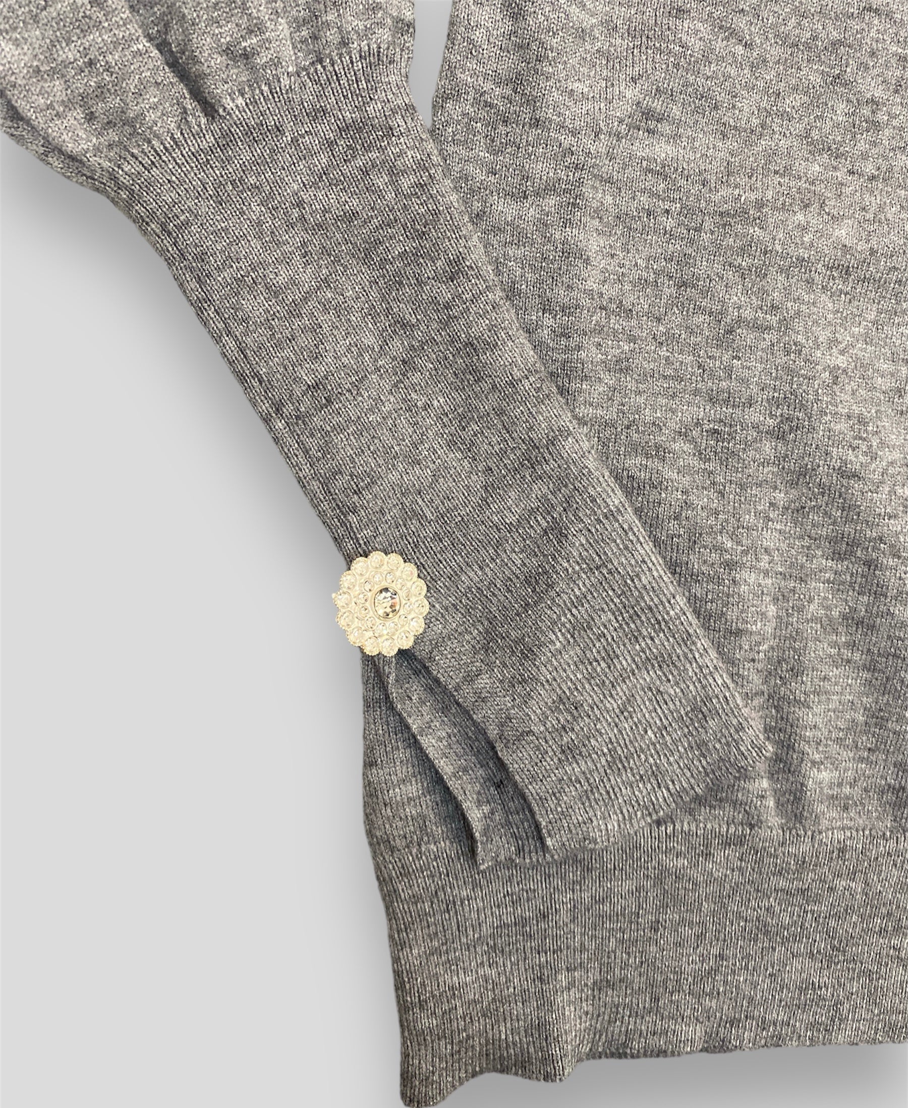 Soya maglioncino grigio dettaglio