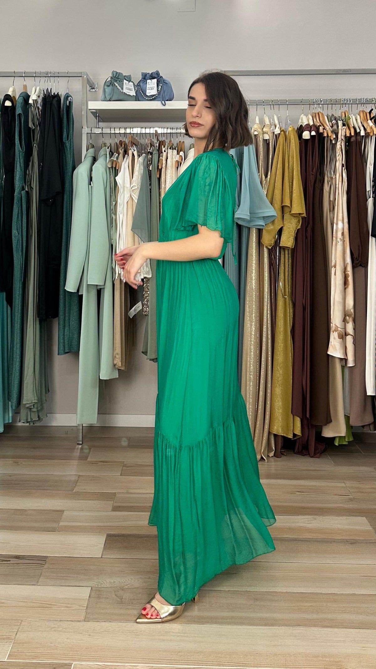 Have one abito midi verde laterale
