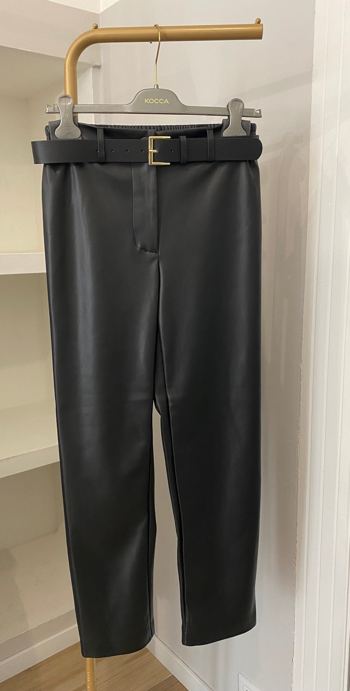 Kocca pantalone in ecopelle