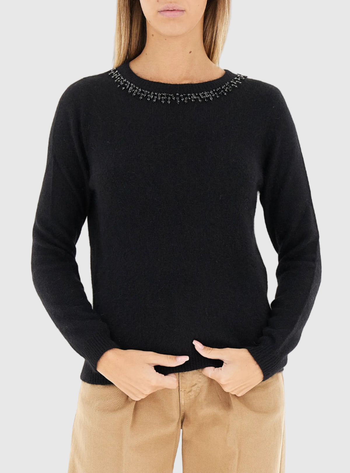 Koccamaglioneconpietregioiellonerofrontale