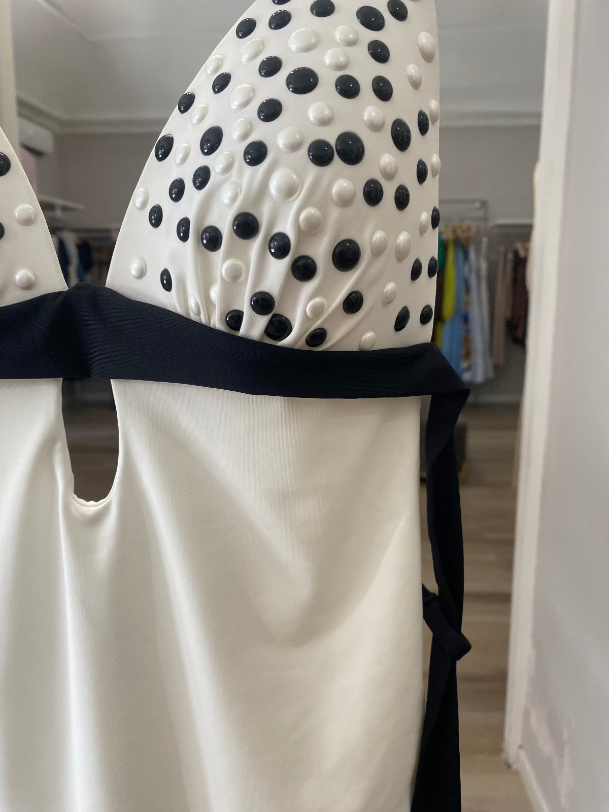 Liu Jo intero triangolo perle dettaglio