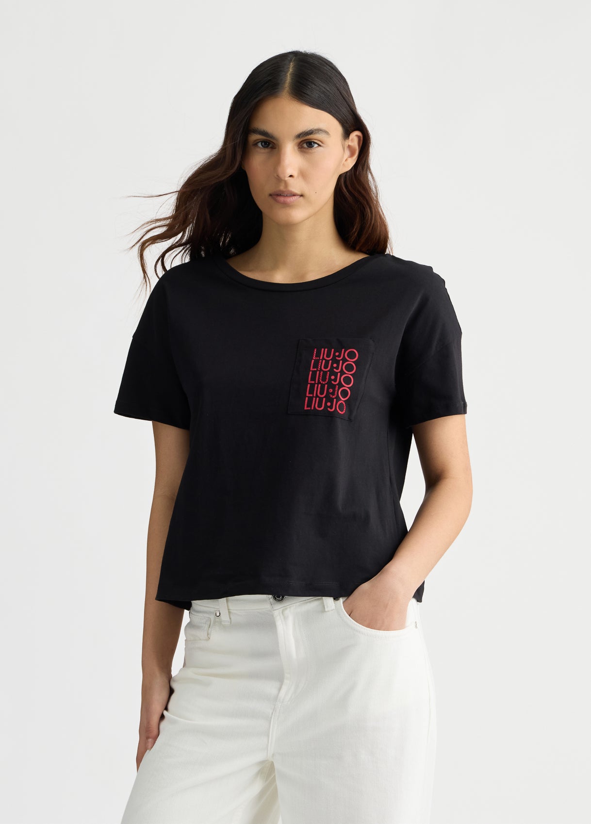 Liu_Jo_t-shirt_nera_taschino_logo_frontale
