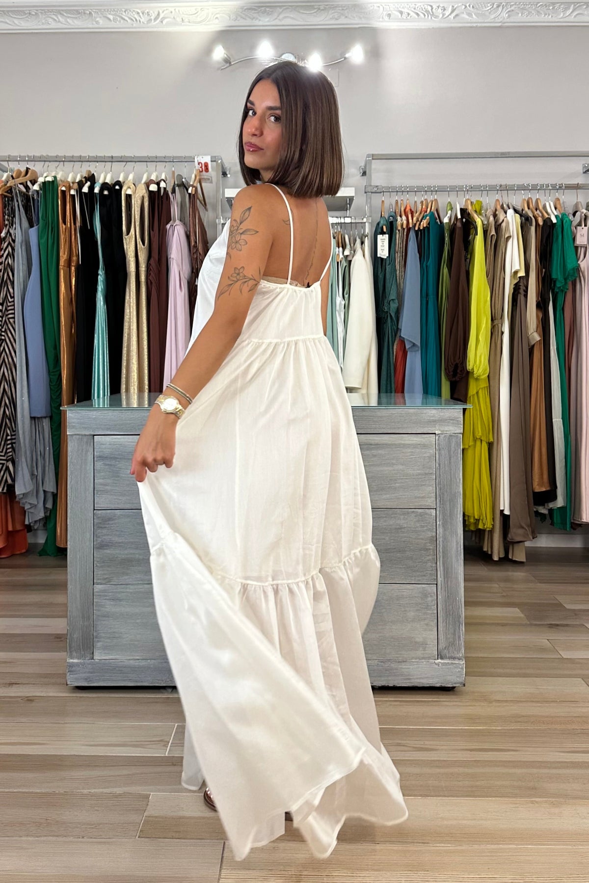 Maryley abito lungo bianco retro