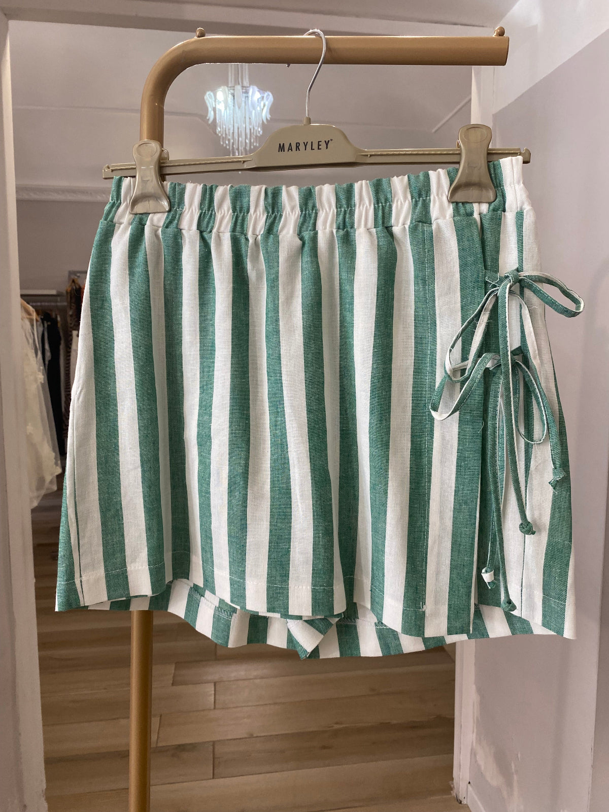 Maryley short righe verde frontale