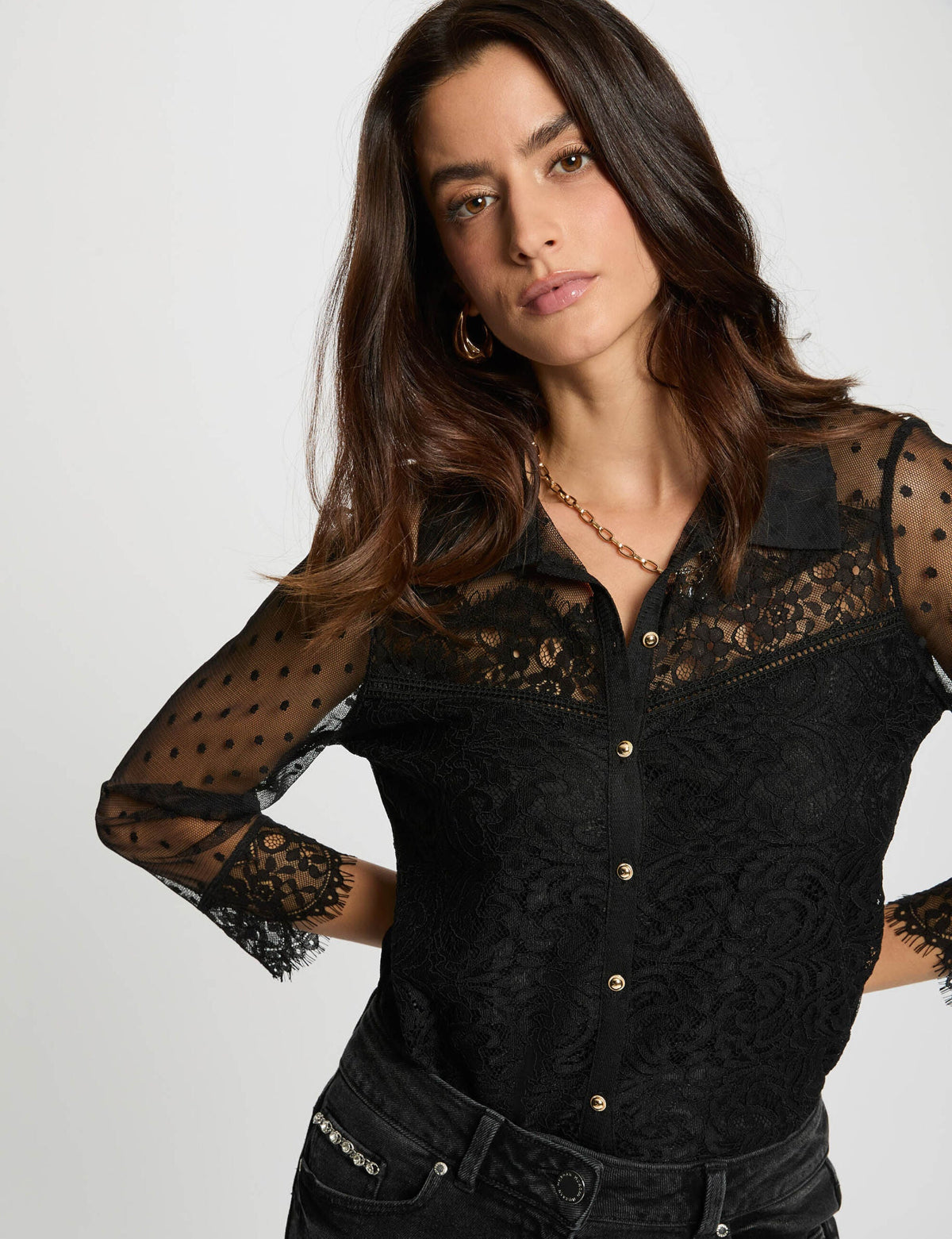 Morgandetoicamiciainpizzofrontale_4a25b071-d4f2-4336-98d5-883ebc1745d7