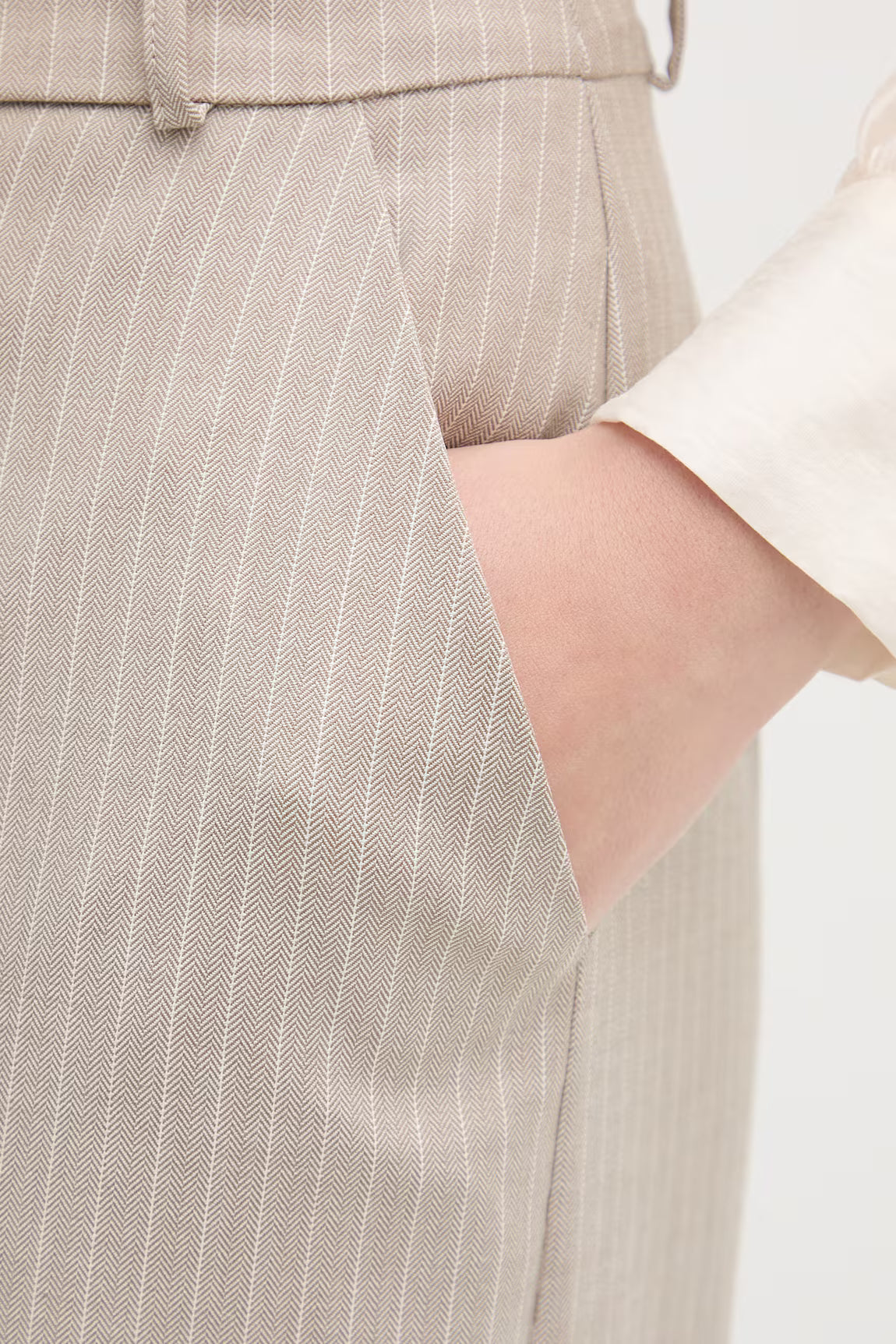 PantalonegessatoHaveonelaterale