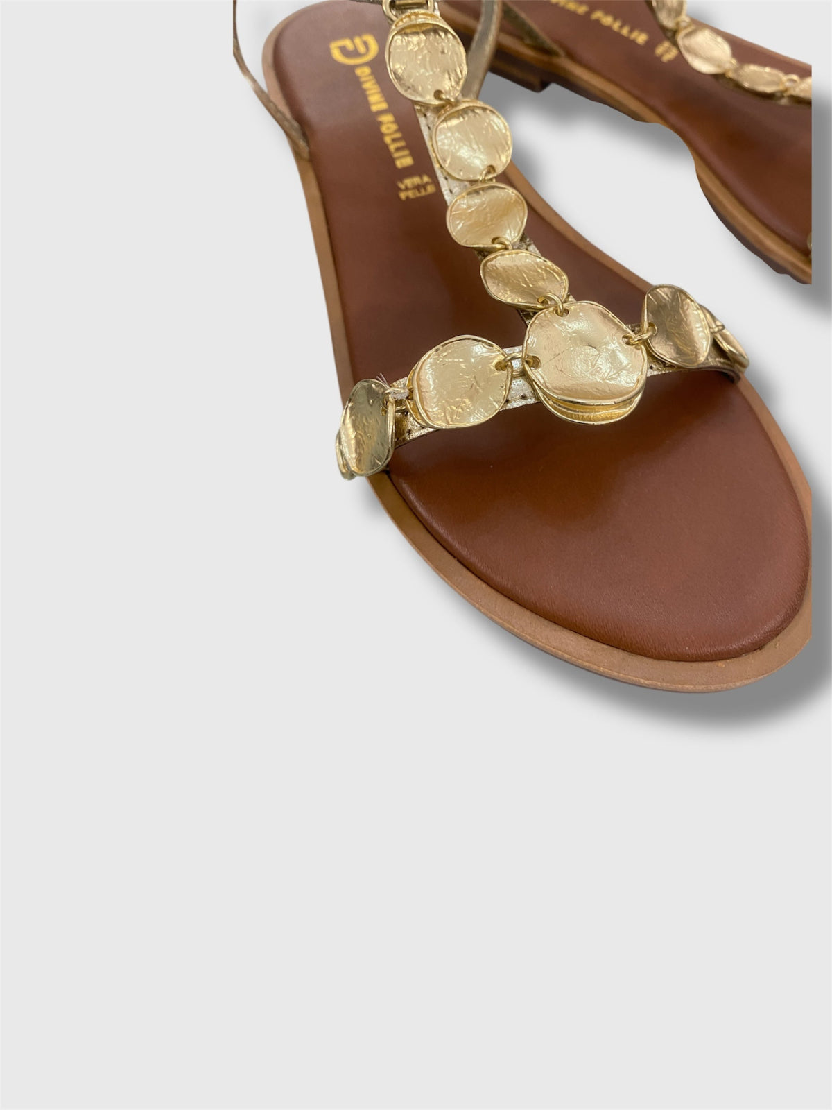 Sandalo oro divine follie dettaglio