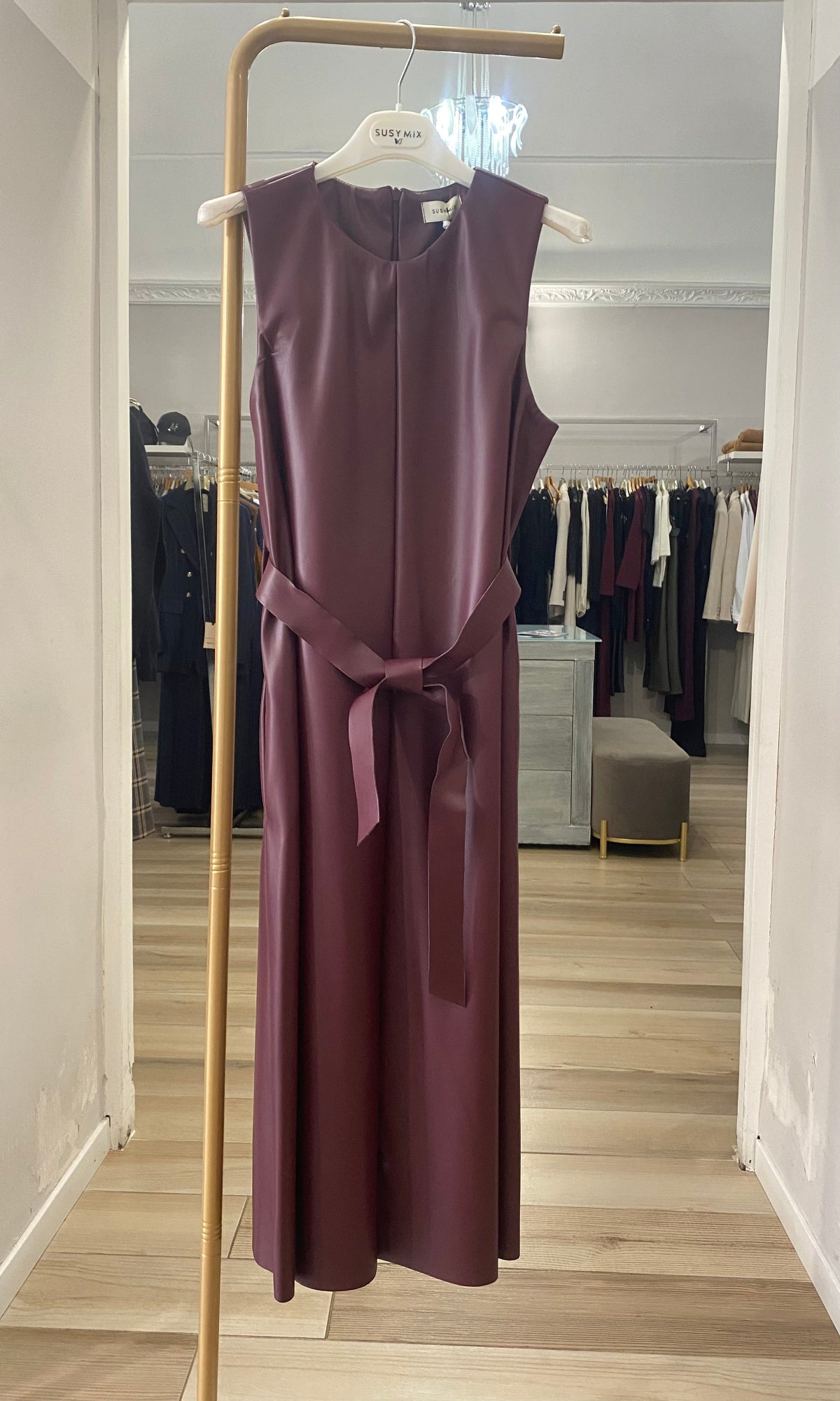 Susy mix abito midi ecopelle bordeaux frontale