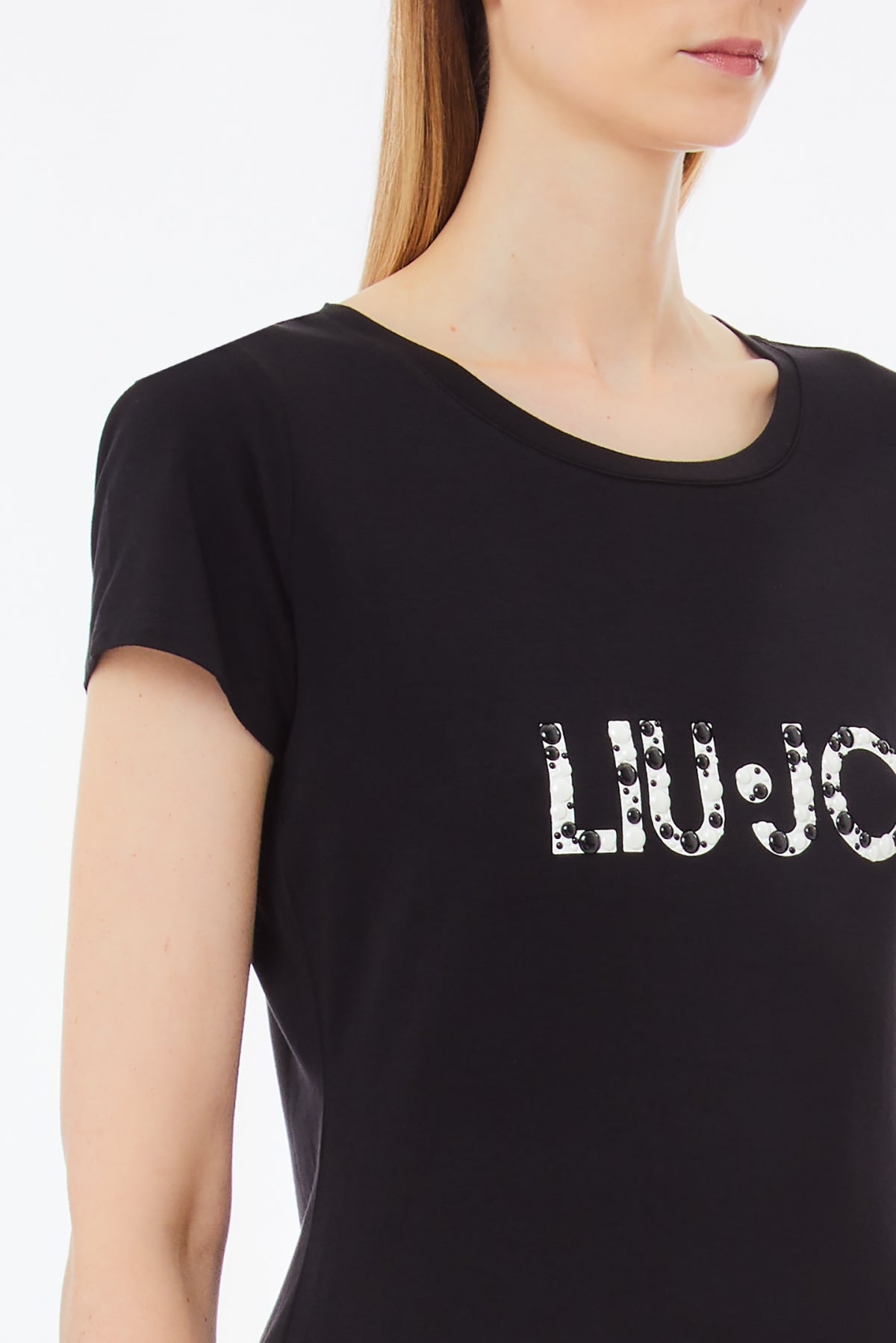 T-shirtLiuJoneraperledettaglio