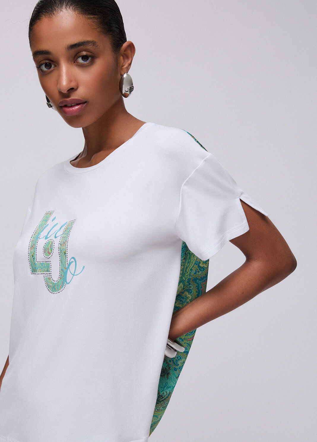 T-shirt_Liu_Jo_a_portafoglio_bianca_dettaglio