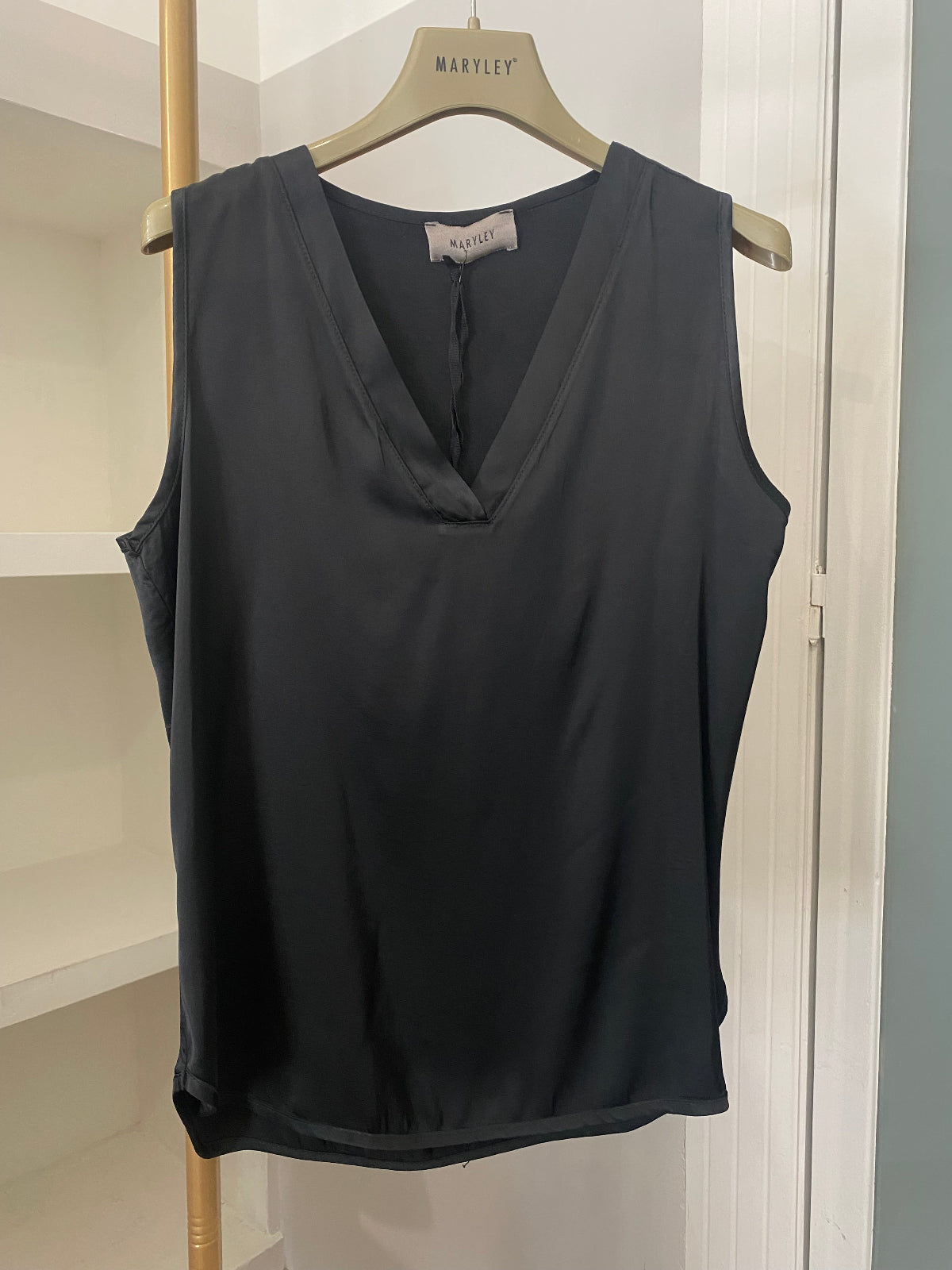 Top Maryley in viscosa nero