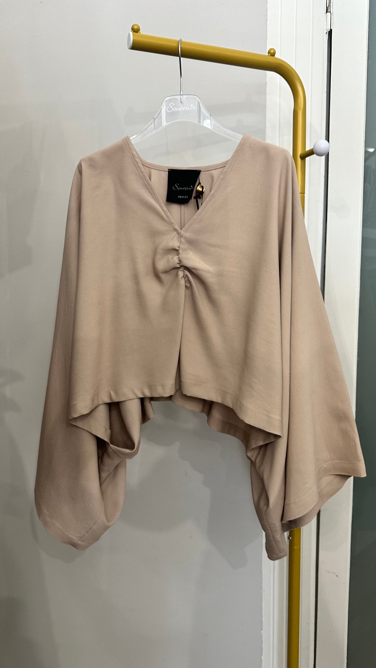 blusa Souvenir beige