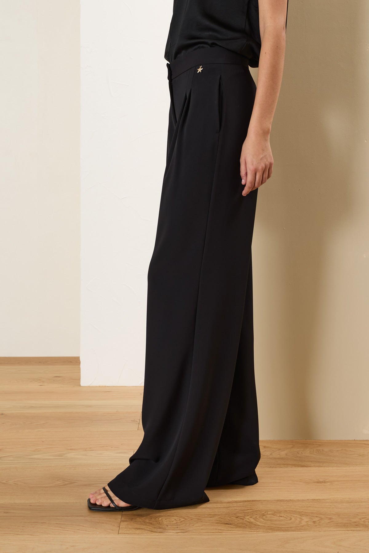 Souvenir pantalone palazzo nero